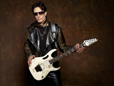 Steve Vai va concerta în Bucureşti