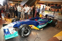 Maşini de Formula 1 în mall