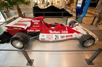 Maşini de Formula 1 în mall