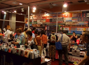 Vine vara, vine Bookfest 2012