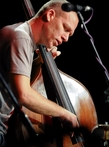 Ultimele bilete pentru concertul Avishai Cohen