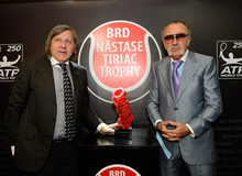 Noul trofeu BRD Năstase-Ţiriac Trophy, denumit după Ilie Năstase şi Ion Ţiriac