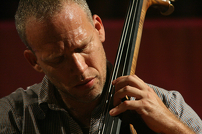 Avishai Cohen: „Chick m-a învăţat cum să fiu un lider de trupă”