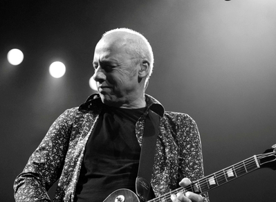 Mark Knopfler va concerta în Bucureşti anul viitor