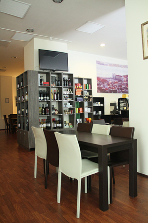 Gala Wine Bar