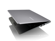 Samsung ultrabook Seria 5, disponibil din luna aprilie