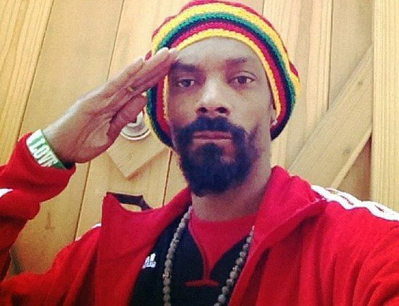 Snoop Dogg îşi schimbă numele în Snoop Lion şi va cânta reggae