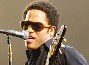 Concertul lui Lenny Kravitz la București, amânat pentru 2013