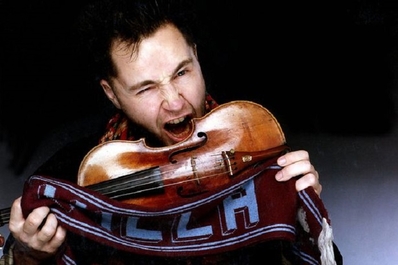 S-au pus în vânzare biletele GOLDEN TICKETS pentru concertul Nigel Kennedy