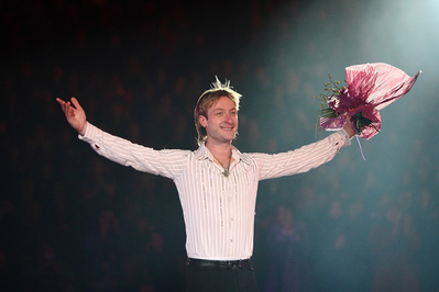 Evgeni Plushenko revine în competiţiile de patinaj artistic