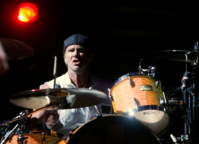 Concert Red Hot Chili Peppers la Bucureşti. Biografia bateristului Chad Smith