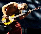 Concert Red Hot Chili Peppers la Bucureşti. Biografia bassistului Flea