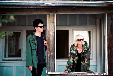 The Raveonettes. Retro garage și surf rock, la Control