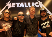 Metallica lansează 27 de albume